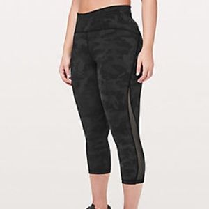 Train Times Crop 
21"